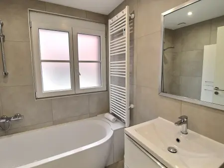 Duplex élégant pour 4 pers avec garage au centre de Colmar - Photo 7