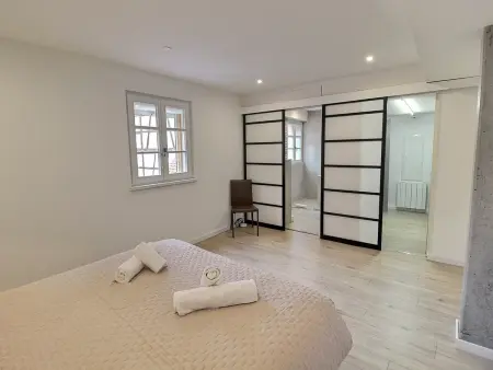 Duplex élégant pour 4 pers avec garage au centre de Colmar - Photo 10