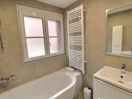 Duplex élégant pour 4 pers avec garage au centre de Colmar - Photo 13