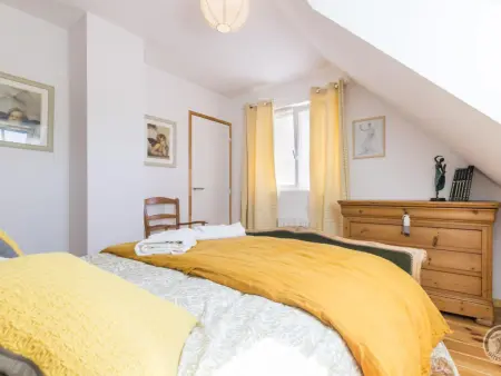 Maison lumineuse avec terrasse et jardin privé près de la plage - Photo 3