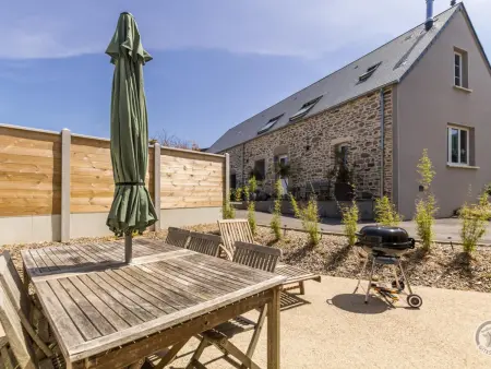 Maison lumineuse avec terrasse et jardin privé près de la plage - Photo 4