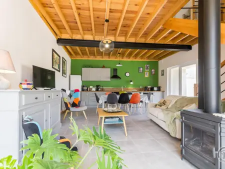 Maison lumineuse avec terrasse et jardin privé près de la plage - Photo 7