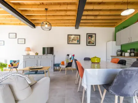 Maison lumineuse avec terrasse et jardin privé près de la plage - Photo 8