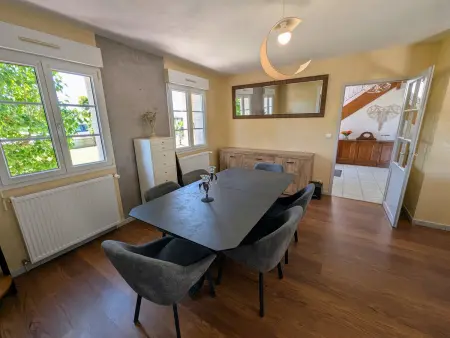 Gîte spacieux à Fretigney avec jardin et billard, idéal pour 8 pers. - Photo 11