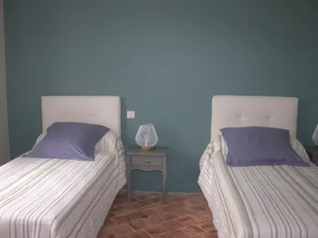 Gîte restauré avec parc et jeux, idéal pour familles - Photo 12