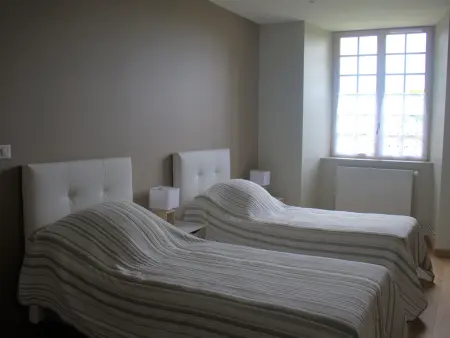 Gîte restauré avec parc et jeux, idéal pour familles - Photo 13