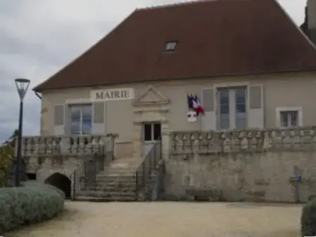 Location spacieuse dans ancien prieuré restauré - Photo 13