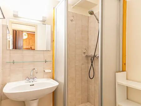 Appartement cosy 2 pièces pour 4 pers à Aussois, proche des pistes - Photo 3