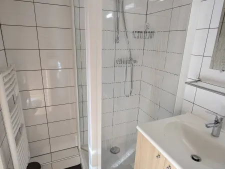 Appartement avec balcon, animaux admis, parking inclus - Photo 4