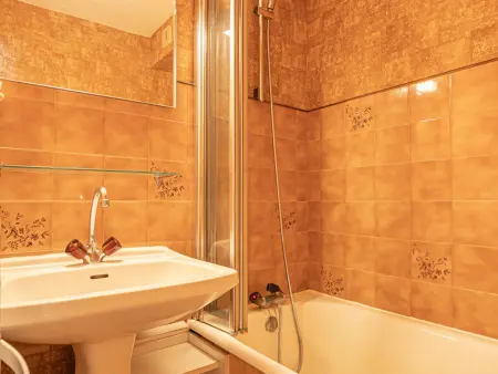 Appartement avec terrasse ensoleillée, animaux admis, parking inclus - Photo 4