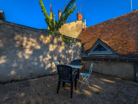 Maison paisible à Châteauroux avec jardin et parking privé - Photo 4