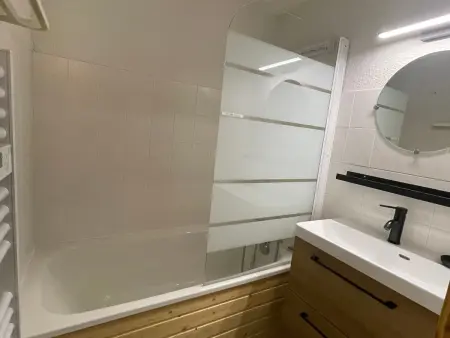 Appartement confortable proche loisirs, 6 pers, Wifi - Photo 4