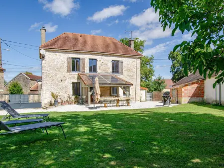 Maison de caractère avec jardin et piscine chauffée - Photo 3