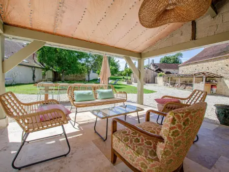 Maison de caractère avec jardin et piscine chauffée - Photo 4