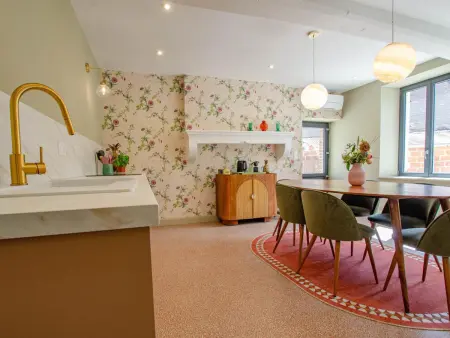 Maison de caractère avec jardin et piscine chauffée - Photo 8