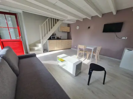 Petit nid cosy entre vignes et forêt, tout inclus avec terrasse privative - Photo 1