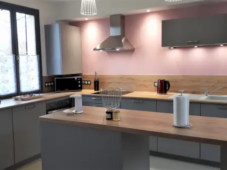Gîte cosy avec jardin, proche Amiens et Beauvais, équipé pour télétravail et famille. - Photo 12