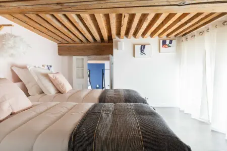 FR-19-COLOMES, DIFY Roi Lyon - Hôtel de Ville - Photo 2