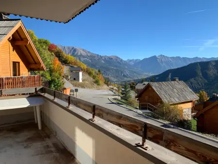 Spacieux 3 pièces avec balcon et parking privé, idéal pour 8 personnes à Pra Loup - Photo 5