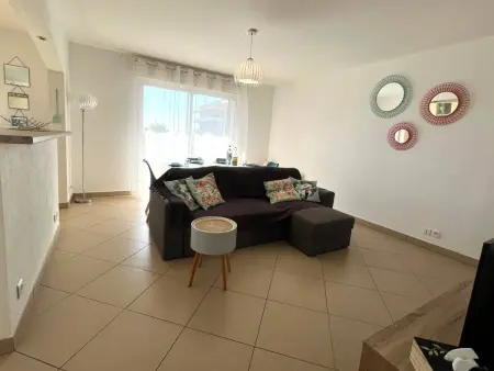 Appartement lumineux et moderne au centre de Moriani, 2 chambres, terrasse - Photo 1