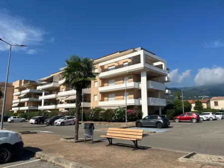 Appartement lumineux et moderne au centre de Moriani, 2 chambres, terrasse - Photo 16