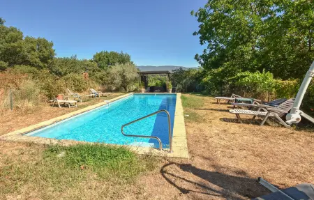 Gîte avec piscine, Maison 2 personnes à La Tour d'Aigues - Photo 9