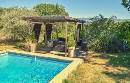 Gîte avec piscine, Maison 2 personnes à La Tour d'Aigues - Photo 10