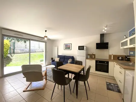 Appartement avec terrasse, jardinet clos et parking à Perros-Guirec - Photo 1