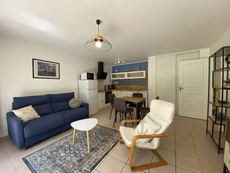 Appartement avec terrasse, jardinet clos et parking à Perros-Guirec - Photo 5