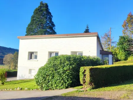 Maison de campagne rénovée avec jacuzzi et espaces de détente - Photo 30