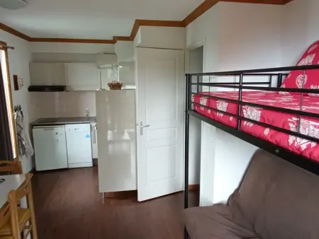 Appartement spacieux à Super Besse avec piscine et parking - Photo 10