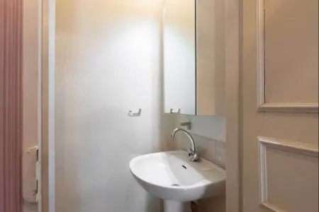 MONBRISON-P, Château Stay – 1BR/4P avec accès piscine et parc - Photo 30