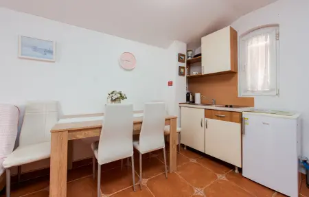 Appartement 2 personnes à Karlobag - Photo 2