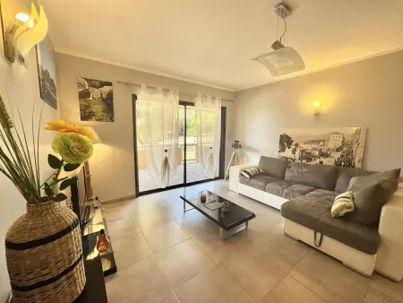 T2 moderne avec jardin et terrasse, proche commodités - Photo 2