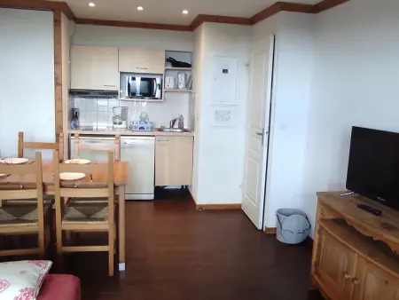 Appartement spacieux à Super-Besse avec terrasse et garage - Photo 2