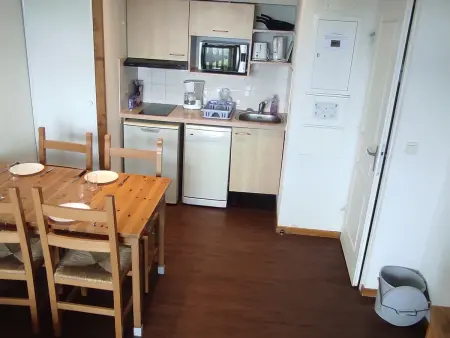 Appartement spacieux à Super-Besse avec terrasse et garage - Photo 5