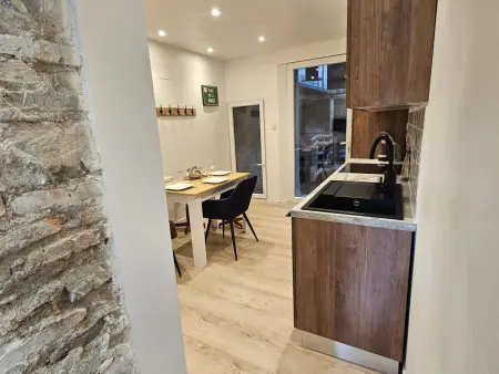 Maison de ville rénovée avec garage privatif à Épinal - Photo 4