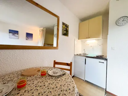 Appartement au pied des pistes à Bernex avec balcon et parking - Photo 2