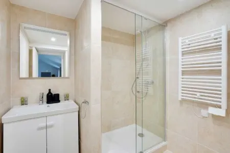 SN-101-THOREZ-RDC, Maison de Charme -2BR-4P- Ivry-sur-seine - Photo 3