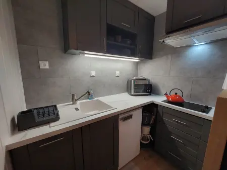 Studio calme avec balcon, près des pistes, parking inclus - Photo 1