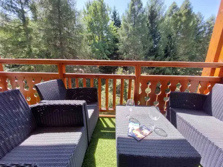 Studio calme avec balcon, près des pistes, parking inclus - Photo 5
