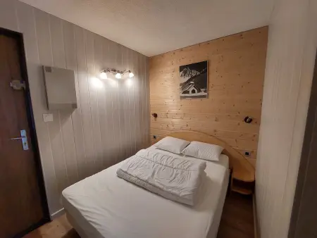 Studio calme avec balcon, près des pistes, parking inclus - Photo 7