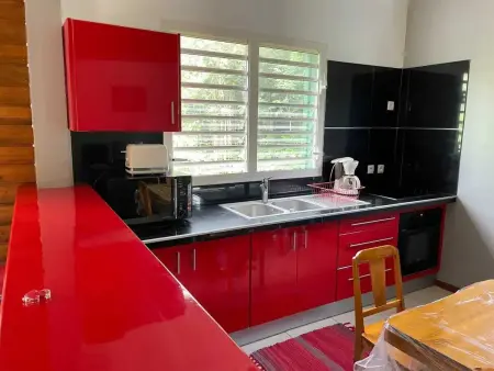 Appartement spacieux à Sainte-Rose, 70 m² avec jardin - Photo 1