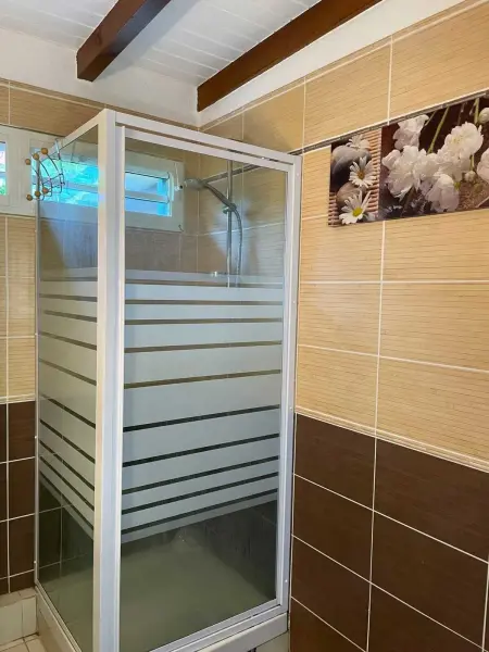 Appartement spacieux à Sainte-Rose, 70 m² avec jardin - Photo 14