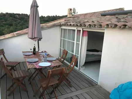 Maison confortable à La Garde-Freinet, 160 m², vue ville - Photo 1