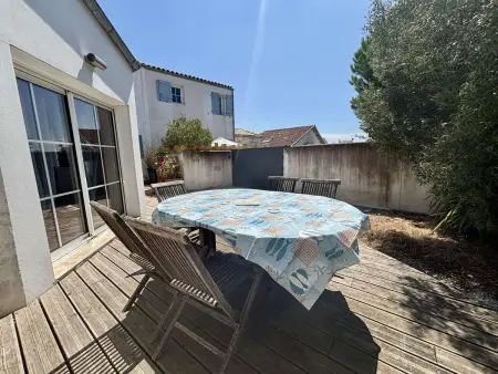 Maison familiale au cœur de Saint-Denis-d'Oléron, jardin clos, proche plage - Photo 24