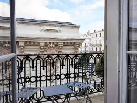 Charmant studio rénové en centre-ville, balcon, animaux acceptés, Wifi - Photo 8