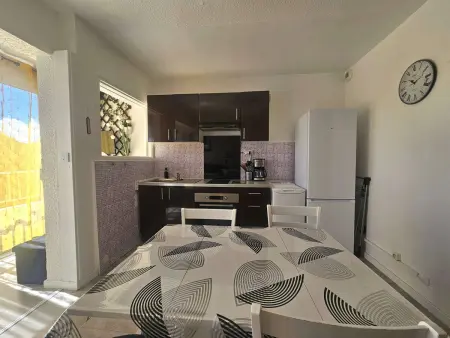 T1 confortable avec WIFI inclus, Appartement 4 personnes à Balaruc les Bains - Photo 4