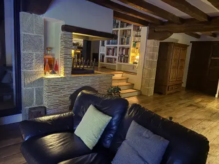 Somptueuse villa Basque avec vue sur la Rhune et grand jardin - Photo 11