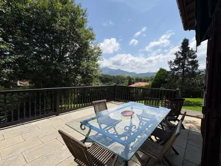 Somptueuse villa Basque avec vue sur la Rhune et grand jardin - Photo 28
